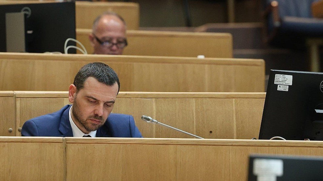 Državni zastupnici usvojili rezoluciju o osudi svih oblika neofašizma u BiH