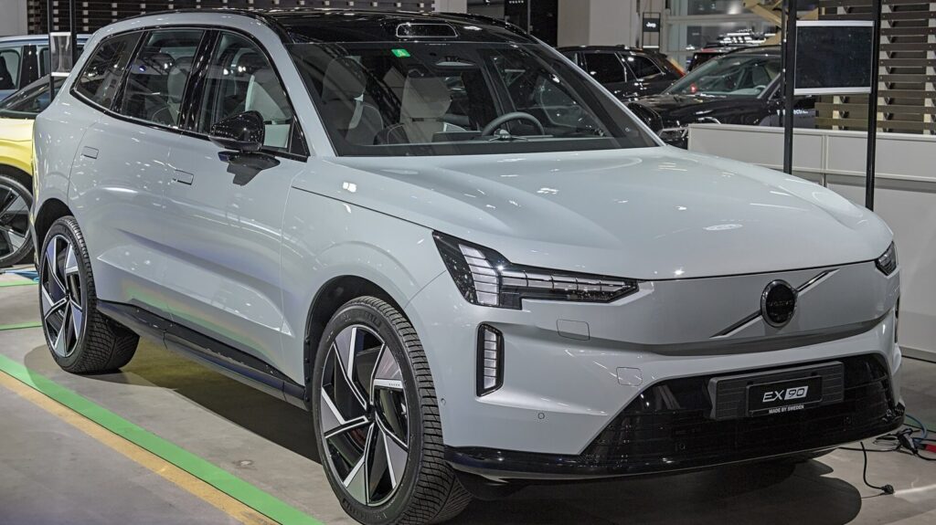 Najdulji doseg među električnim automobilima u Britaniji: Volvo, BMW, Tesla, Porsche i drugi na vrhu ljestvice
