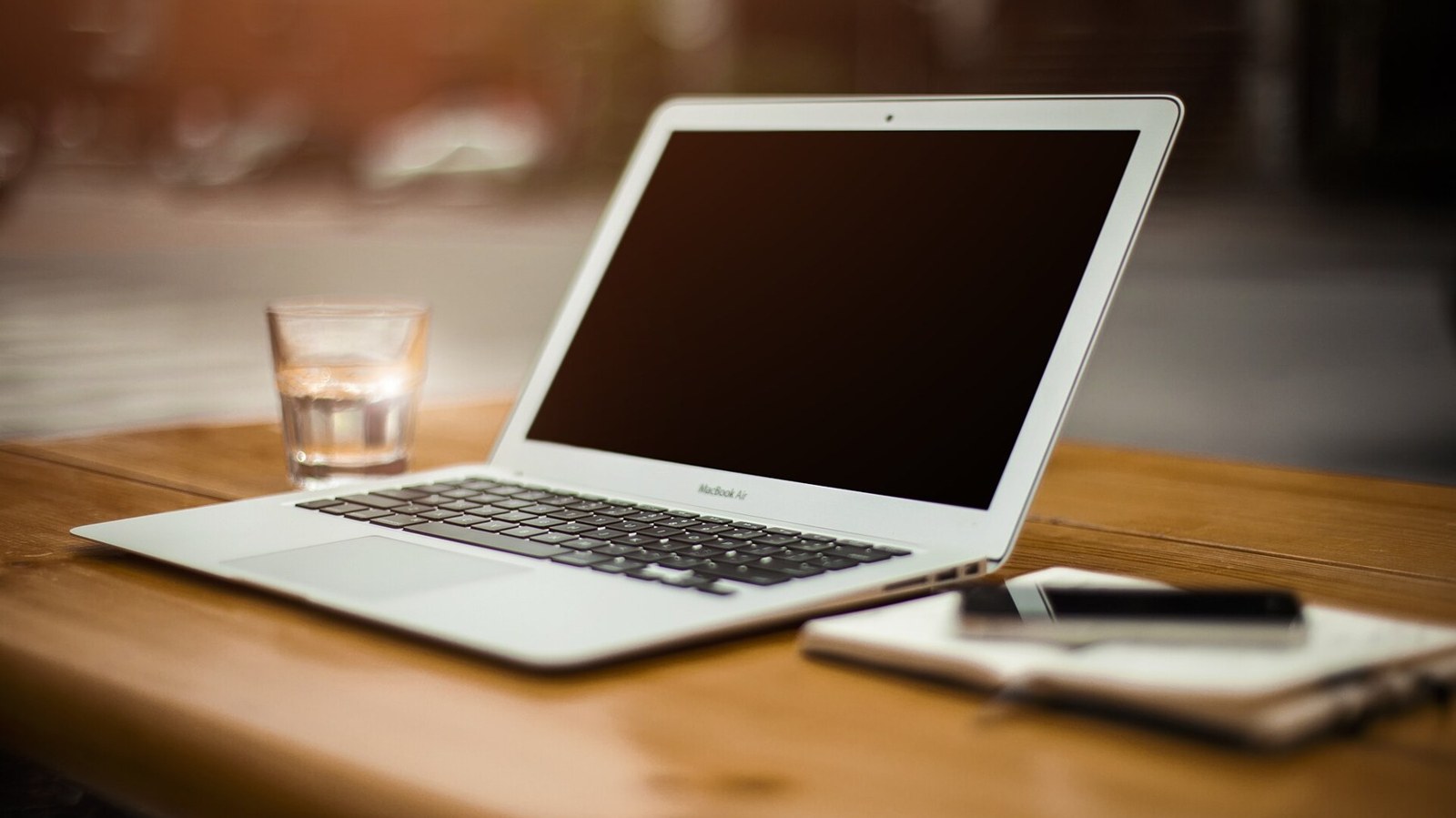 Novi Apple MacBook Air M5 već pao na rekordno nisku cijenu