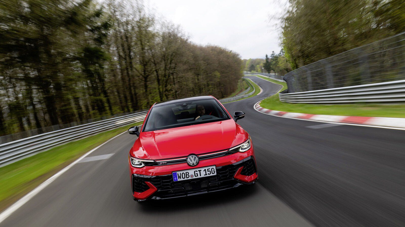 Volkswagen Golf GTI EDITION 50