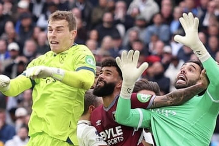 Howard Webb: VAR je ispravno poništio West Hamov pogodak protiv Arsenala