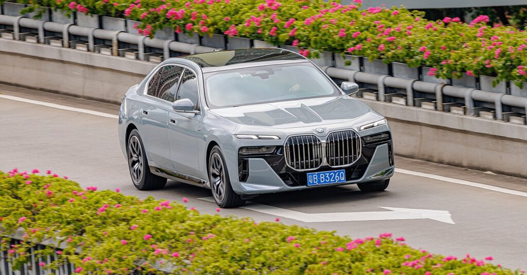 BMW Alpina najavljuje novu veliku V8 limuzinu kao duhovnog nasljednika B7