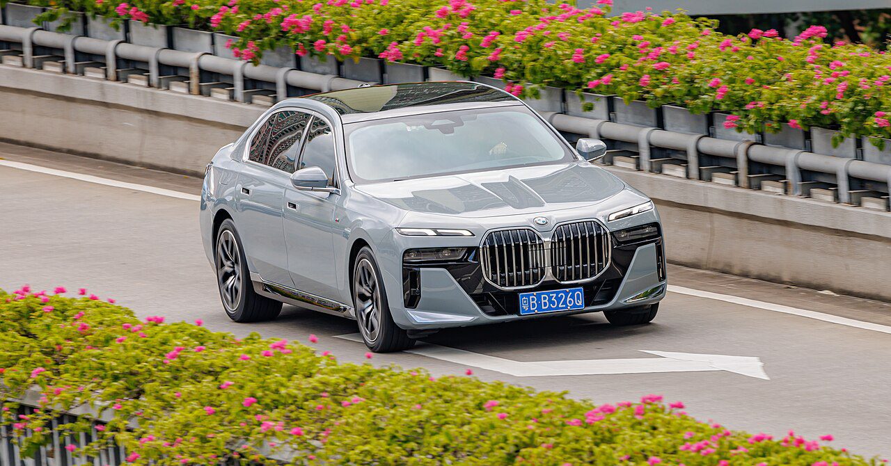 BMW Alpina najavljuje novu veliku V8 limuzinu kao duhovnog nasljednika B7