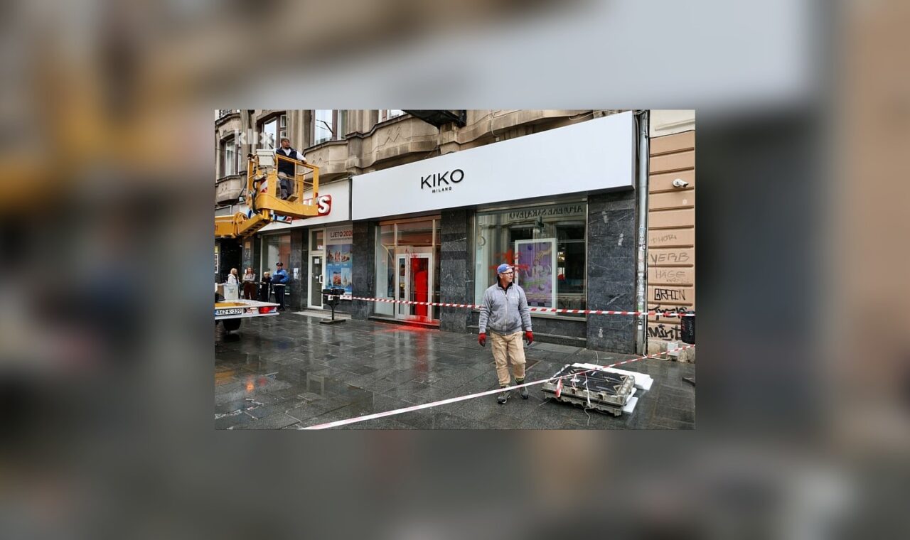 Radnje u sarajevskoj Ferhadiji nakon posipanja crvene boje.