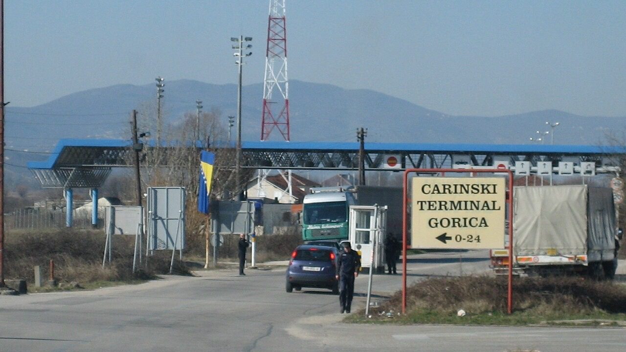 Granični prijelaz između Bosne i Hercegovine i Hrvatske kod Gruda.
