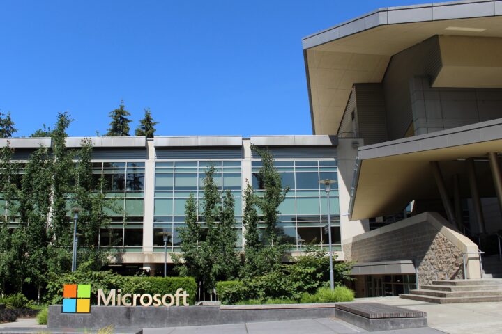 Zgrada Microsofta na kampusu u Redmondu.