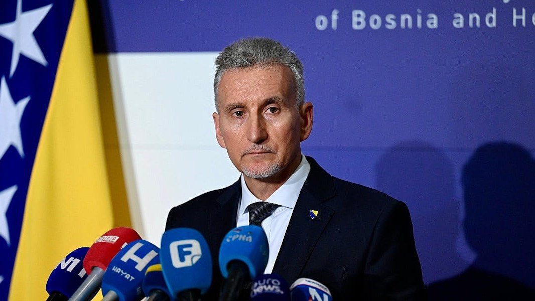 Ademović: Usvojeno osam zakona, ali kvorum i dalje pada kad nekome nešto ne odgovara
