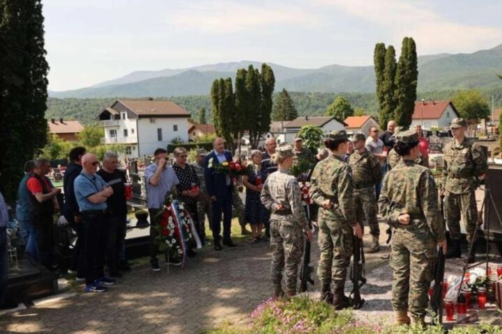 Bihać obilježio 34. obljetnicu HVO-a regije Bihać