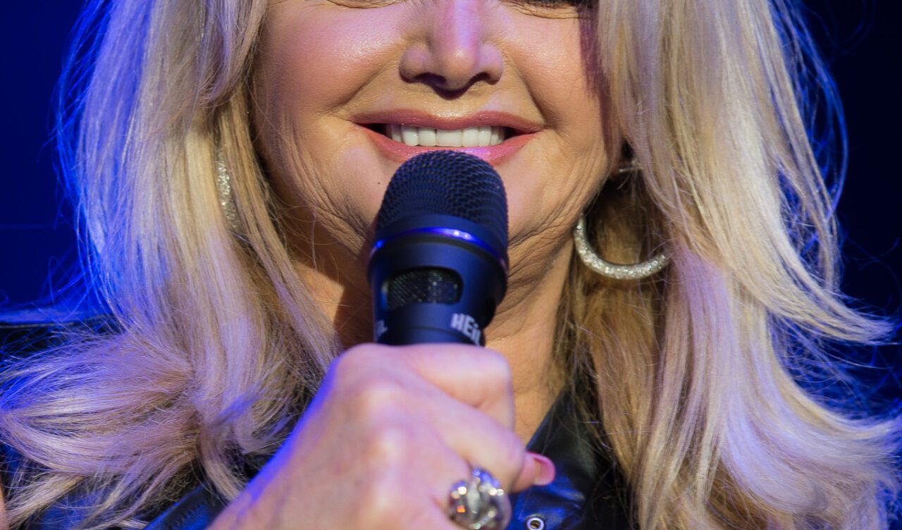 Bonnie Tyler operirana u Portugalu nakon hitne crijevne operacije