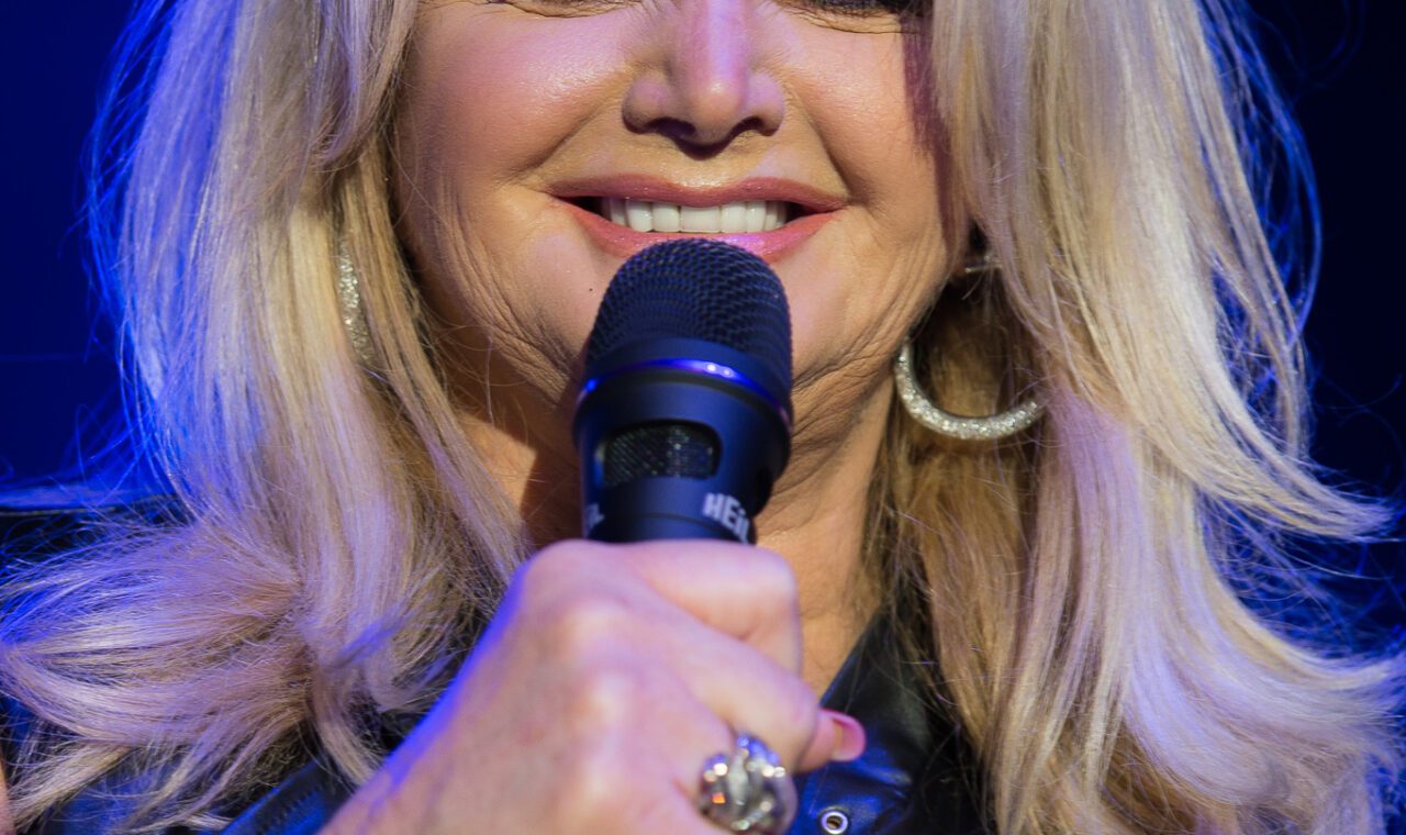 Bonnie Tyler operirana u Portugalu nakon hitne crijevne operacije