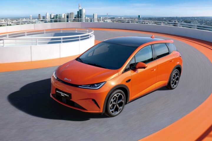 BYD priprema Dolphin G, prvi model razvijen za globalna tržišta, s dometom većim od 1.000 km