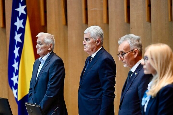 Dom naroda BiH sljedeće sedmice razmatra izmjene Zakona o platama državnih službenika