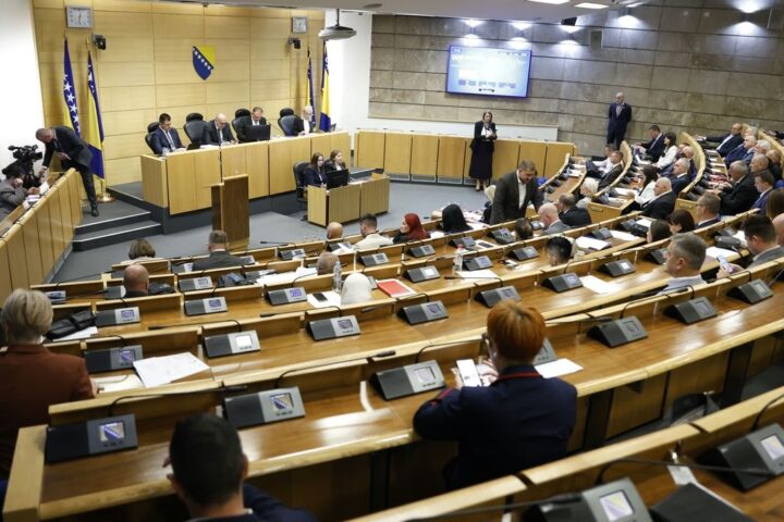 Dom naroda FBiH usvojio šest zakona za platni promet i digitalna plaćanja