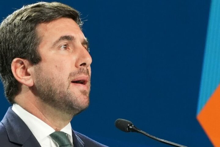 Enrique Riquelme Vives ušao u utrku za predsjednika Reala