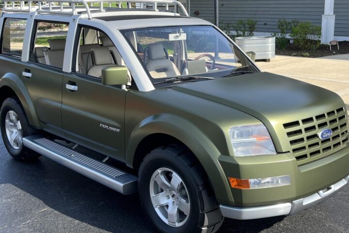 Ford Explorer Sportsman iz 2001. ponovno se pojavio na aukciji