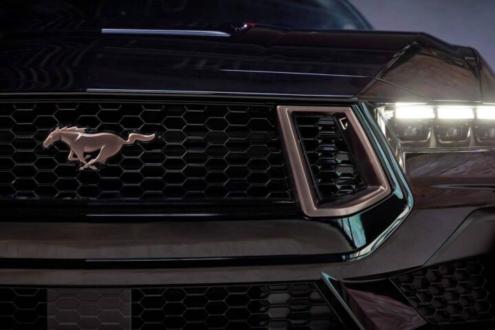 Fordov Mustang u travnju nadmašio Ranger dok prodaja kamioneta pada