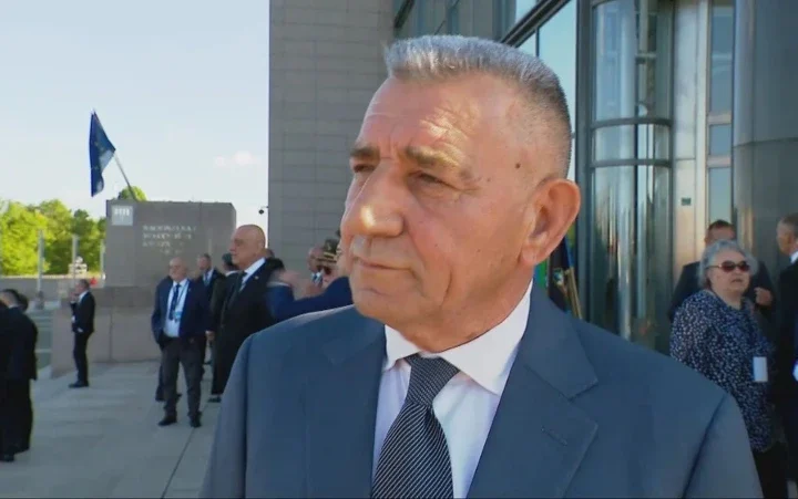 Ante Gotovina pred kamerama u Zagrebu.