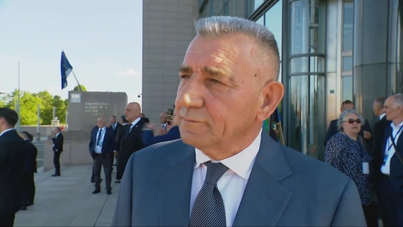 Ante Gotovina pred kamerama u Zagrebu.