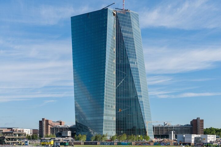 HSBC-ova dobit prije oporezivanja u prvom tromjesečju iznosila 9,4 milijarde dolara, ispod procjena