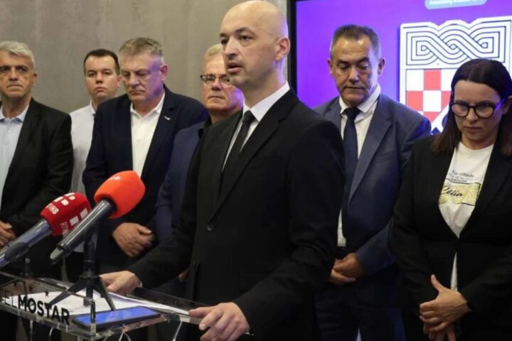 HSP BiH traži zaštitu Hrvata i predlaže razmatranje oduzimanja državljanstva Slavenu Kovačeviću