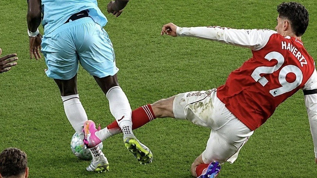 Joe Hart optužio suce za pomoć Arsenalu nakon sporne odluke protiv Burnleyja