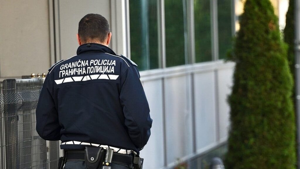 Kod Posušja uhapšena dvojica kineskih državljana zbog sumnje na krijumčarenje ljudi