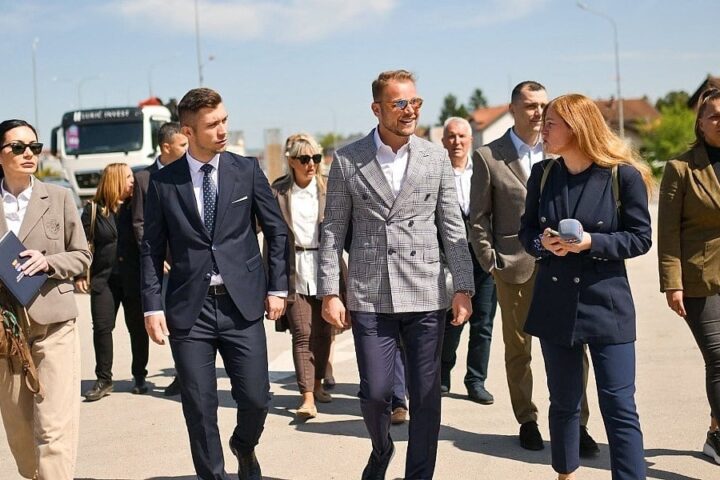 Kresojević: Povrat PDV-a na prve stanove i dalje čeka pravilnik, SNSD proziva za blokadu