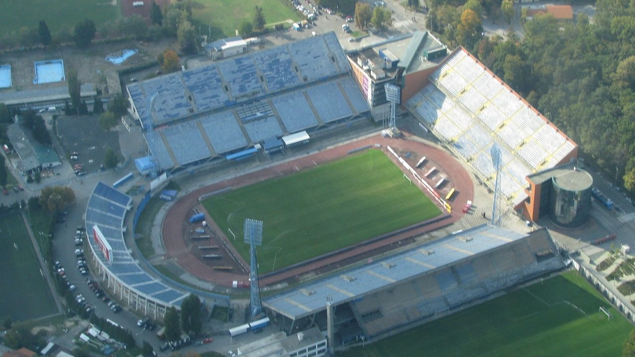 Stadion Maksimir, dom Dinama, kao ilustracija transferne priče