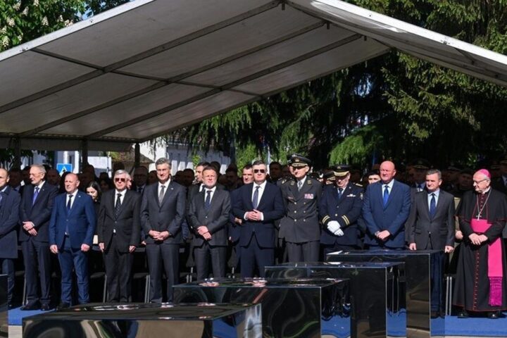 Milanovi?: Hrvatska treba urediti odnose sa Srbijom i BiH