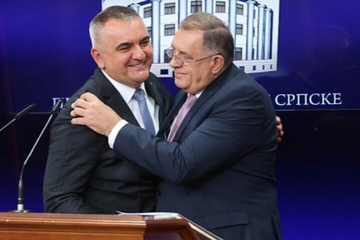 Savo Minić i Milorad Dodik tokom političkog obraćanja u Republici Srpskoj