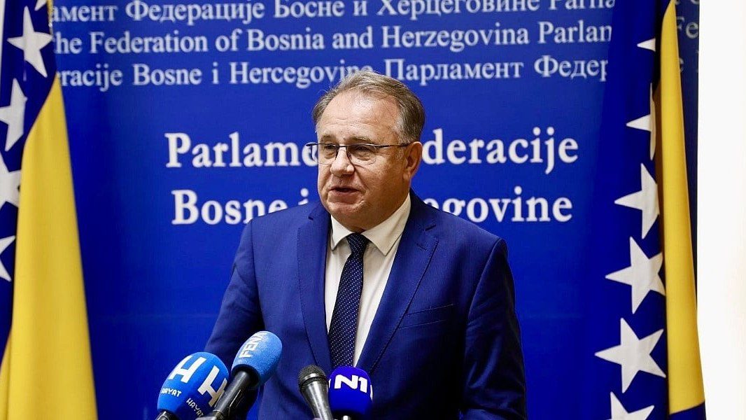 Nikšić: Odlazak Schmidta nije ključna stvar za BiH, domaće institucije moraju preuzeti odgovornost
