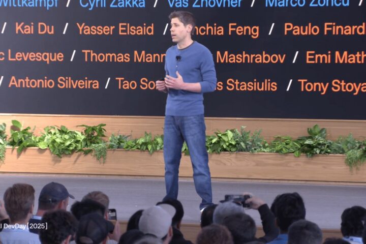 OpenAI navodno razmatra pravni potez protiv Applea zbog ChatGPT integracije