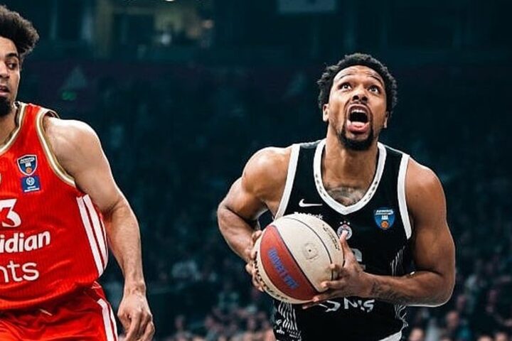 Košarkaši Partizana i Crvene zvezde tijekom utakmice ABA lige.