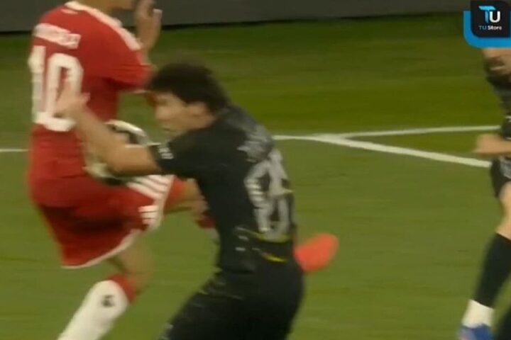 Pinheiro razljutio Bayern zbog dvije sporne odluke protiv PSG-a