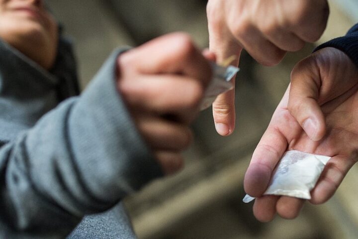 Sarajevo razmatra prebacivanje posjedovanja manjih količina droga iz kaznenog u prekršajni postupak
