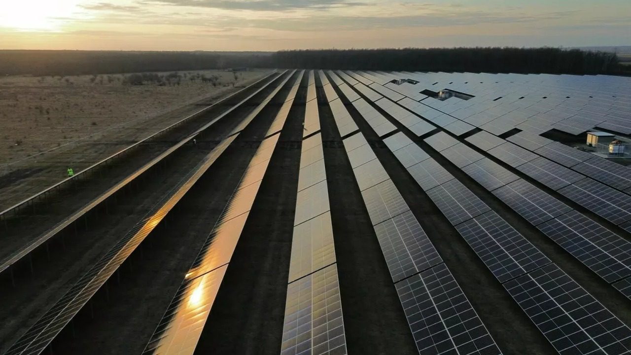 Solarna elektrana kao ilustracija projekta u Hrvatskoj Dubici
