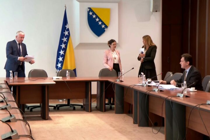 Spor u Parlamentu BiH nakon izostanka rektorice Kallosa s javnog saslušanja