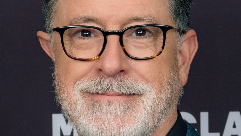 Stephen Colbert na javnom nastupu 2023. godine