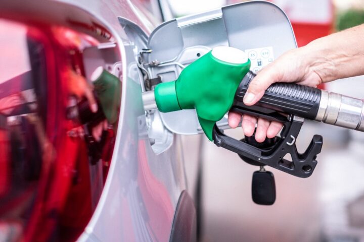 To?enje goriva na benzinskoj pumpi, ilustracija rasta cijena energenata