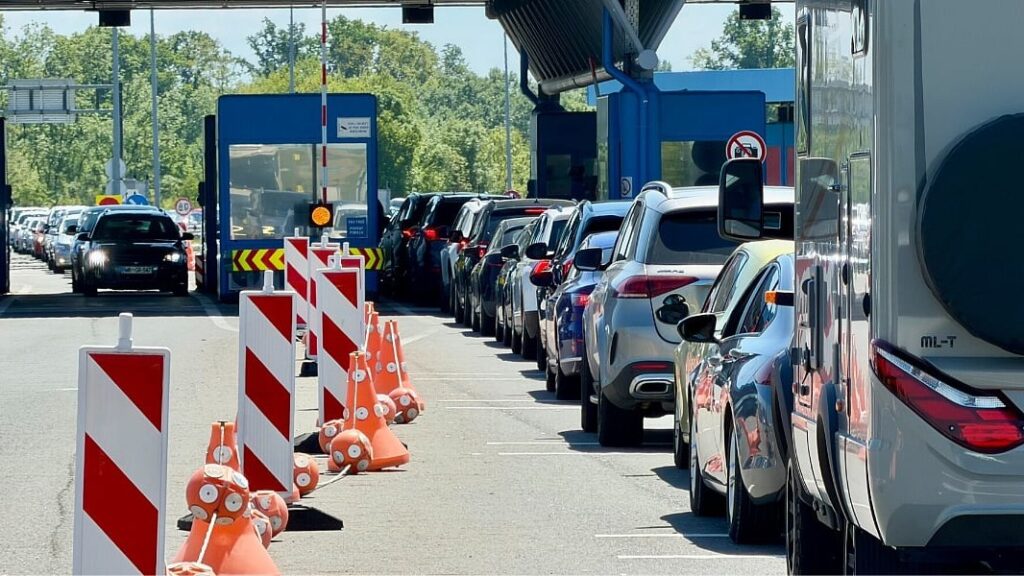 Velike kolone na granicama BiH nakon praznika, najizraženije na jugu i sjeveru zemlje