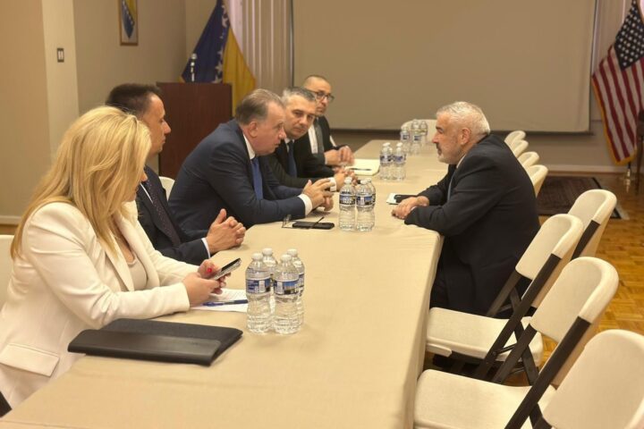 Vlada FBiH odobrila gotovo 15 milijuna KM za zračni promet, poštu i bivše radnike BH Airlinesa