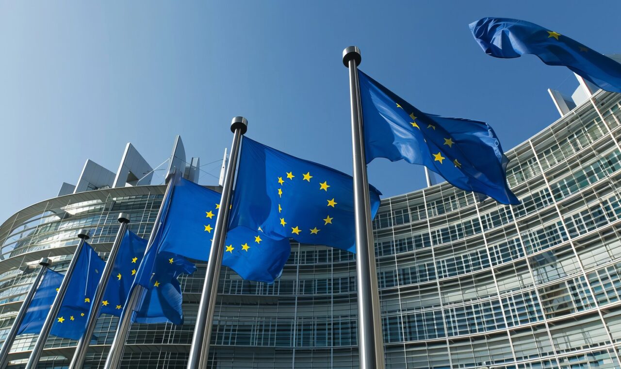 Zastave Evropske unije kao ilustracija evropskog puta BiH
