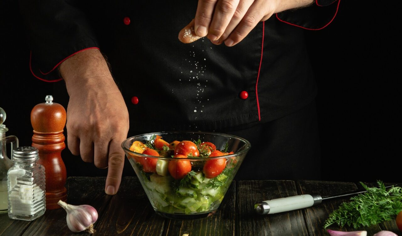 Stir fry s povrćem i rezancima za brzinski obrok pun okusa