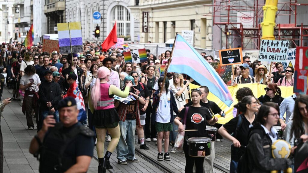 Zagreb Pride povorka u centru grada.
