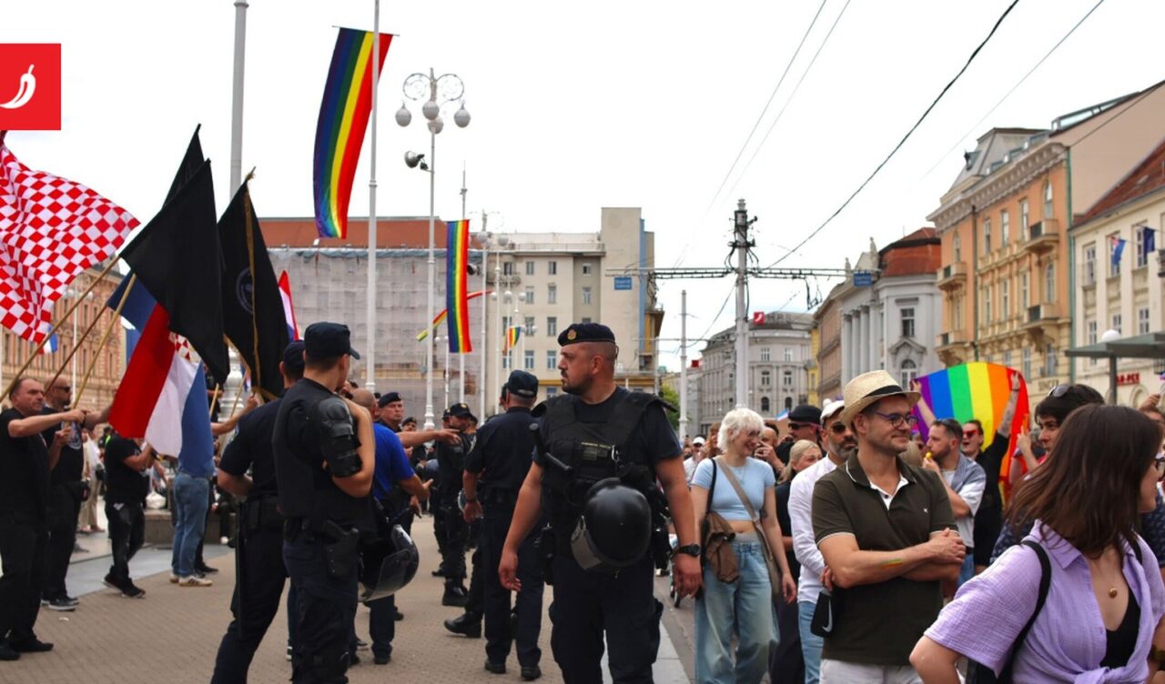 Povorka u Zagrebu s policijom i sudionicima.