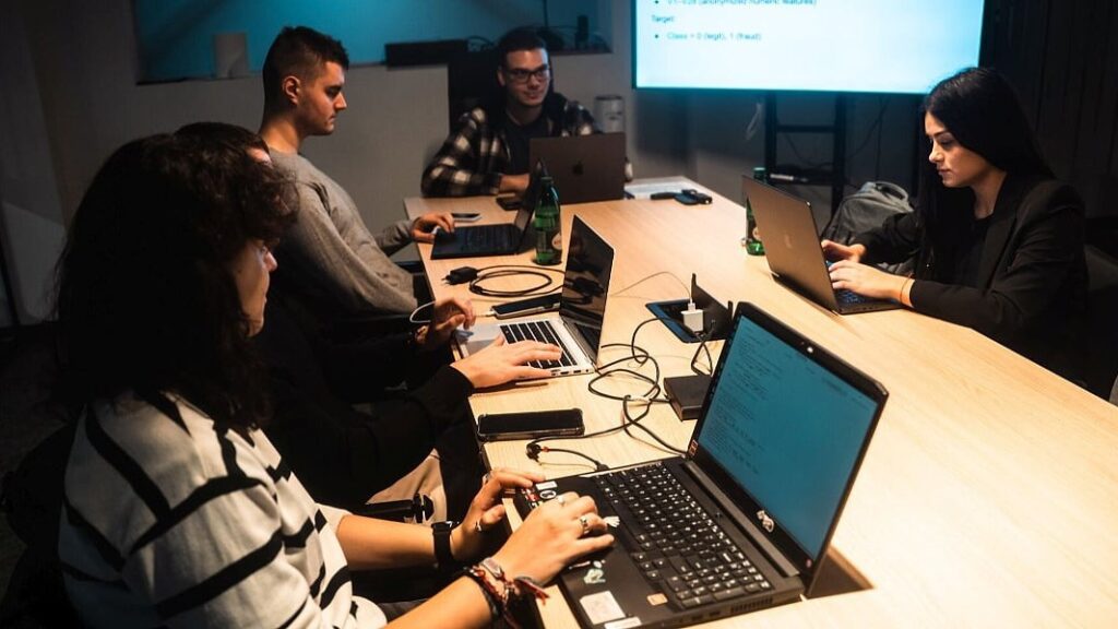 FutureMinds Lab kroz cloud computing, AI i cyber sigurnost jača vještine mladih za digitalnu ekonomiju