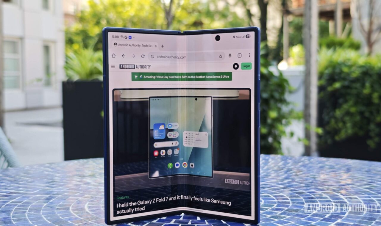 Galaxy Z Fold 7 dobiva dvije nove Galaxy AI značajke uz lipanjsku sigurnosnu zakrpu