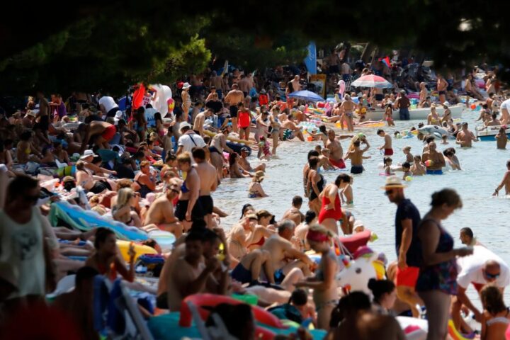 Hrvatska u špici produženog vikenda bilježi oko 520.000 turista, ali lipanj je slabiji nego lani
