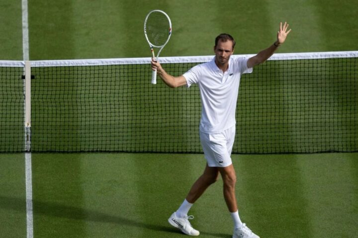 Medvedev izbacio Čilića na startu Wimbledona, Prižmić prošao u drugo kolo