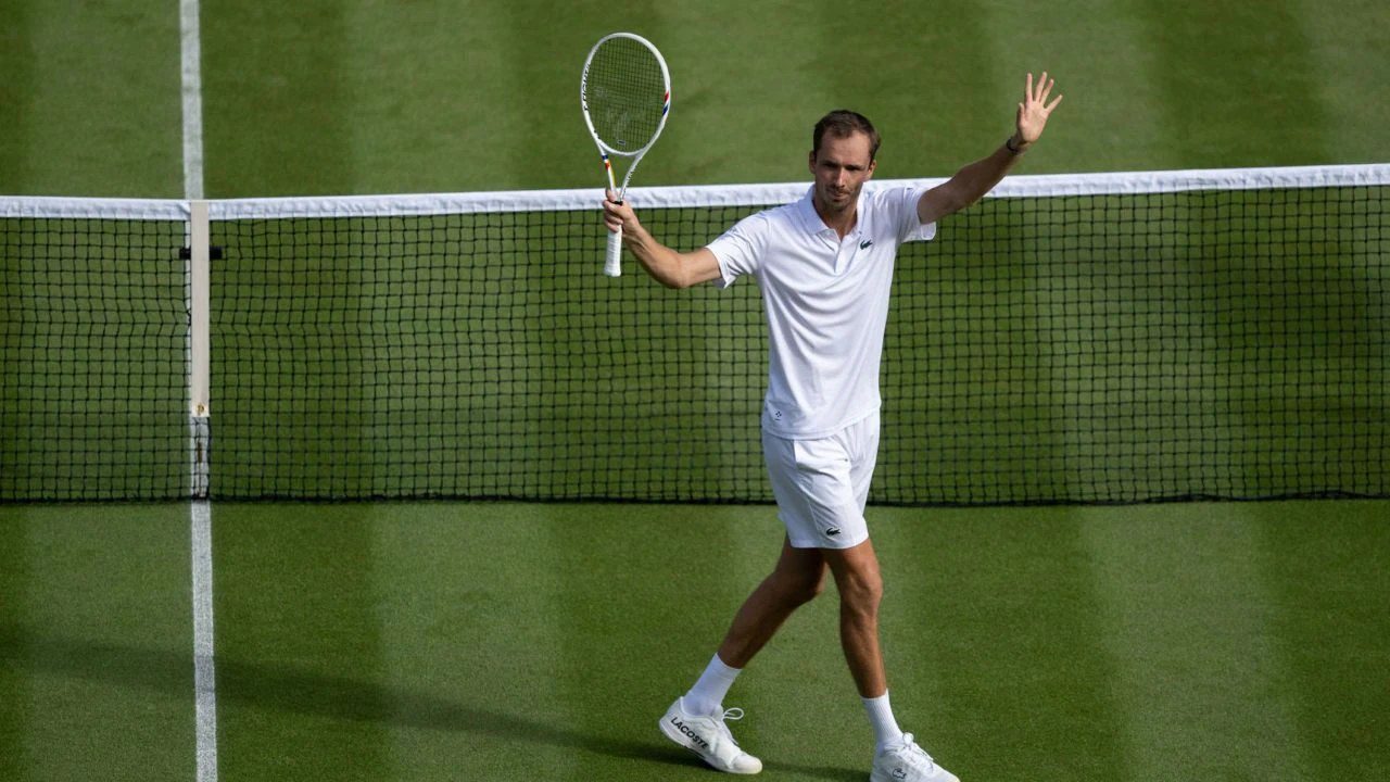 Medvedev izbacio Čilića na startu Wimbledona, Prižmić prošao u drugo kolo